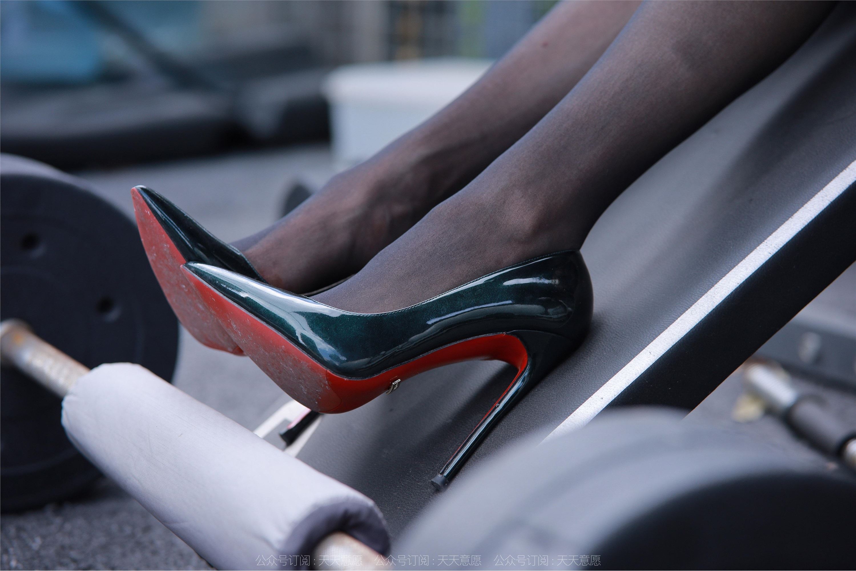 IESS异思趣向  2022.11.18 丝享家 1272 小六《爱的跟随》